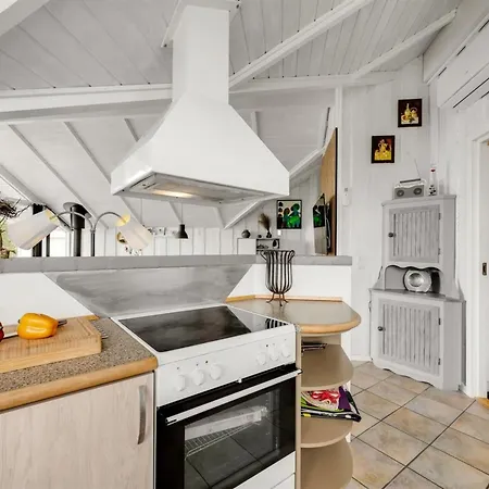 Cyrill - 250m To The Fjord By Interhome *