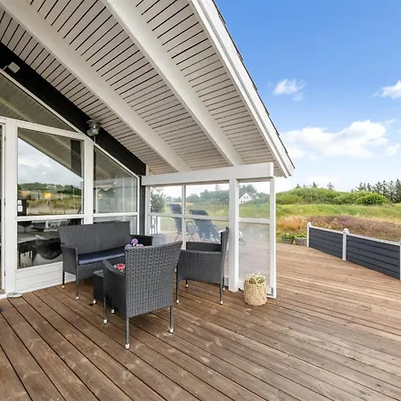 Cyrill - 250m To The Fjord By Interhome *